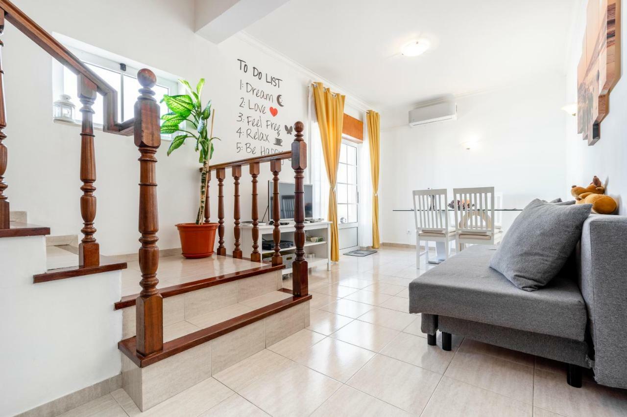 My Place @ Faro Duplex ภายนอก รูปภาพ